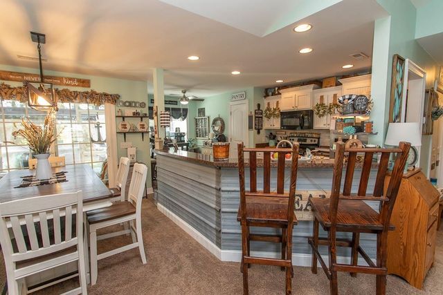 242 Blue Jacket Dr., Galivants Ferry, SC 29544