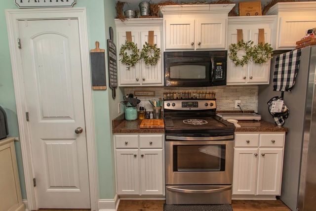 242 Blue Jacket Dr., Galivants Ferry, SC 29544