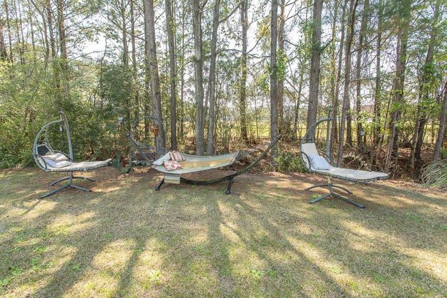 242 Blue Jacket Dr., Galivants Ferry, SC 29544