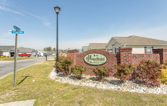 242 Blue Jacket Dr., Galivants Ferry, SC 29544