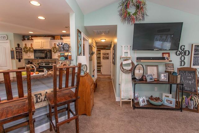 242 Blue Jacket Dr., Galivants Ferry, SC 29544