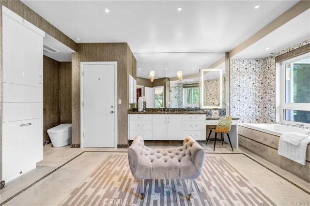 935 Hillcrest, Pasadena, CA 91106