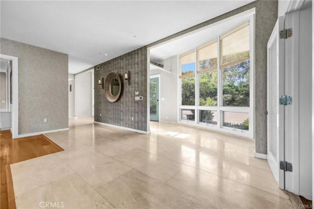 935 Hillcrest, Pasadena, CA 91106