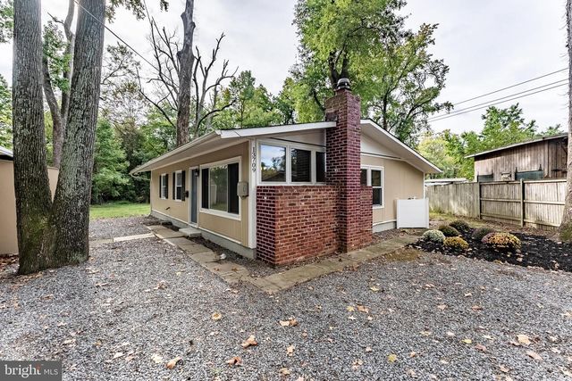 13709 MARBURY LN, Woodbridge, VA 22191