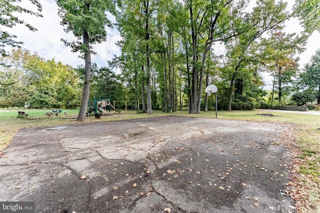 13709 MARBURY LN, Woodbridge, VA 22191