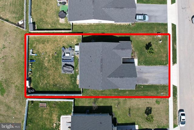 28 BOOTHBAY DR, Martinsburg, WV 25403