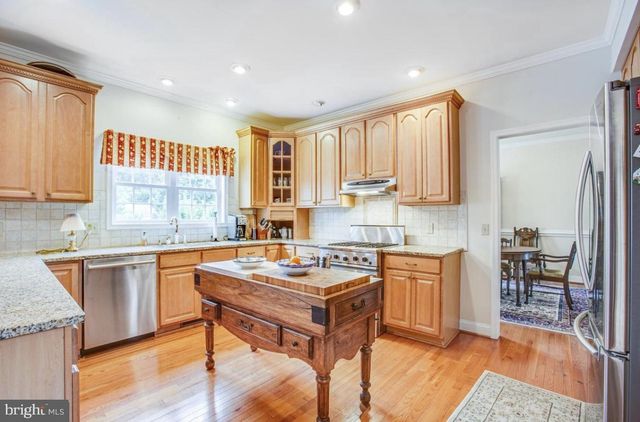 24 BUSH HILL CT, Fredericksburg, VA 22405