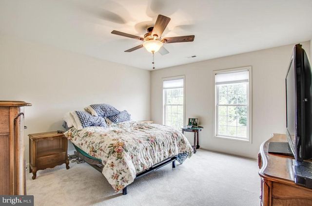 24 BUSH HILL CT, Fredericksburg, VA 22405
