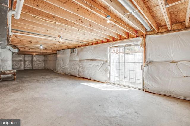 24 BUSH HILL CT, Fredericksburg, VA 22405