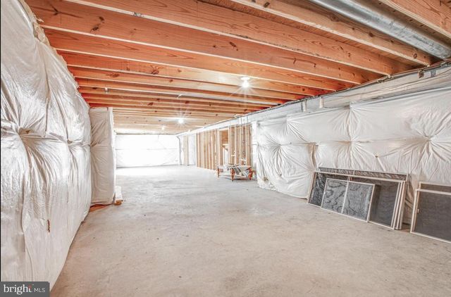 24 BUSH HILL CT, Fredericksburg, VA 22405