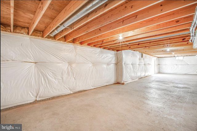 24 BUSH HILL CT, Fredericksburg, VA 22405