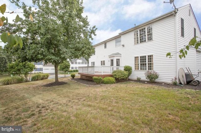 24 BUSH HILL CT, Fredericksburg, VA 22405