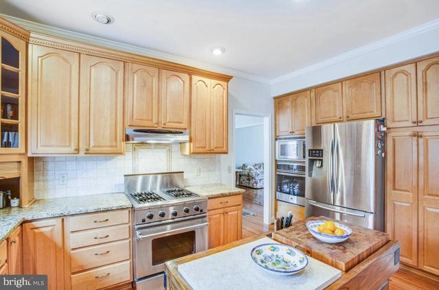 24 BUSH HILL CT, Fredericksburg, VA 22405