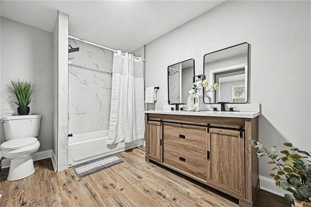 102 O E Avenue, Excelsior Springs, MO 64024