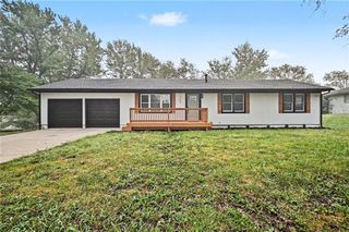 102 O E Avenue, Excelsior Springs, MO 64024