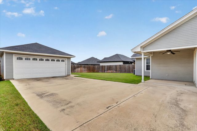 505 Heritage Trail, Burleson, TX 76028