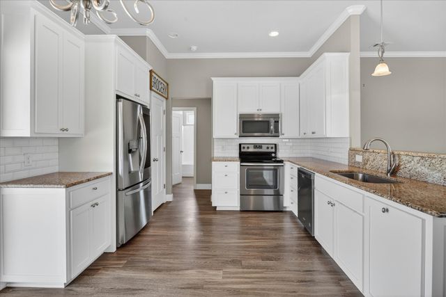 505 Heritage Trail, Burleson, TX 76028