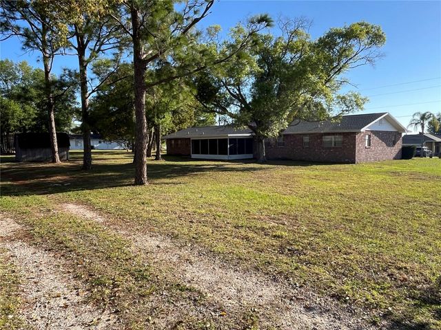 520 8TH STREET S, Dundee, FL 33838