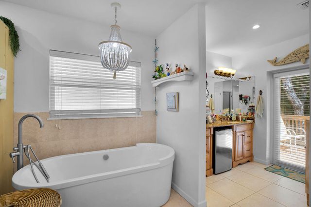 1041 Gibraltar Road, Key Largo, FL 33037