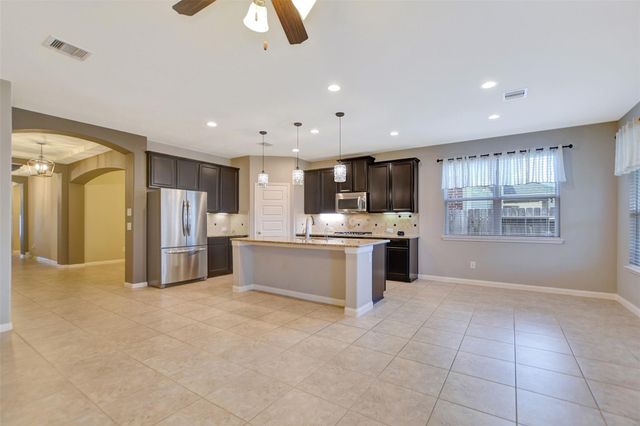 18226 Russett Green Drive, Tomball, TX 77377