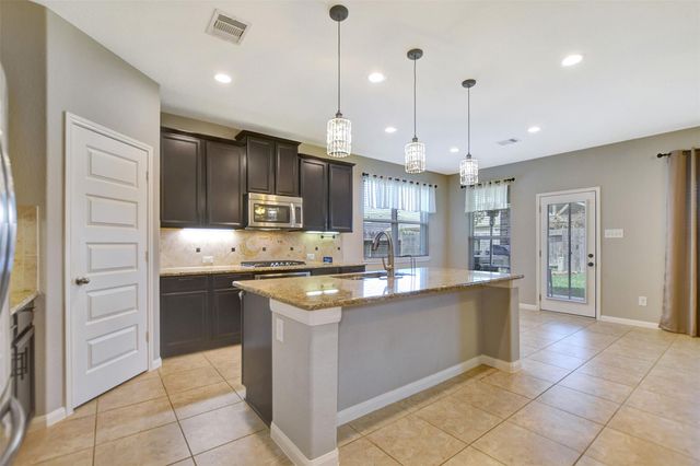 18226 Russett Green Drive, Tomball, TX 77377