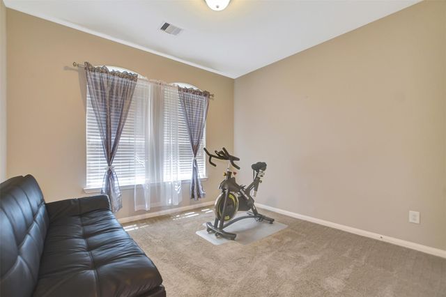 18226 Russett Green Drive, Tomball, TX 77377