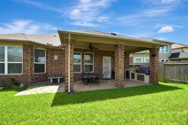 18226 Russett Green Drive, Tomball, TX 77377