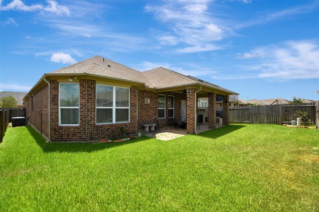 18226 Russett Green Drive, Tomball, TX 77377