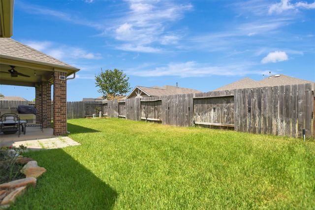 18226 Russett Green Drive, Tomball, TX 77377