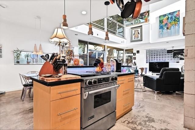 1411 Edwards Street, Houston, TX 77007