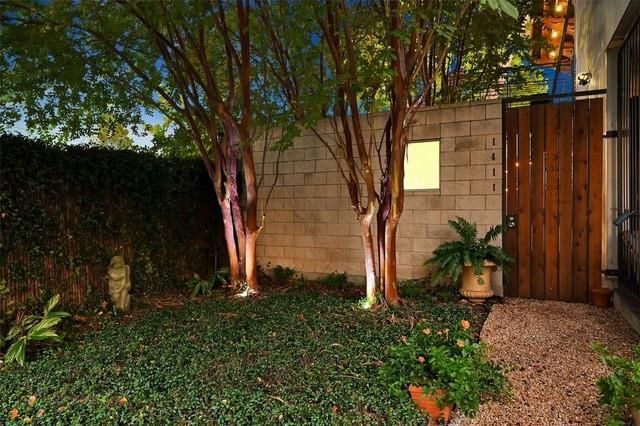 1411 Edwards Street, Houston, TX 77007