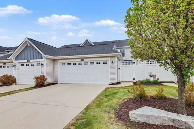 6897 Myers Lake Avenue NE, Rockford, MI 49341