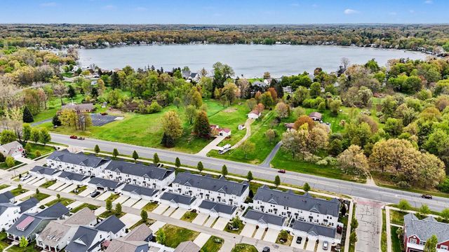 6897 Myers Lake Avenue NE, Rockford, MI 49341