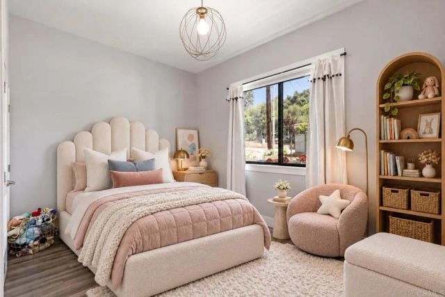 25812 Willow Lane, Escondido, CA 92026