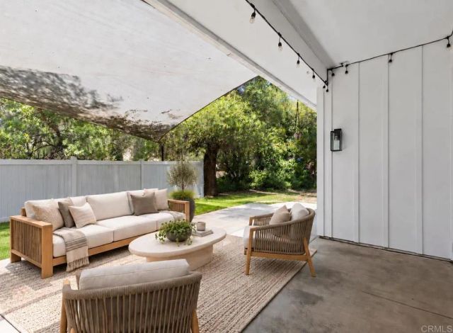 25812 Willow Lane, Escondido, CA 92026