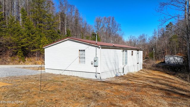 1290 Bluets Road, Newport, TN 37821