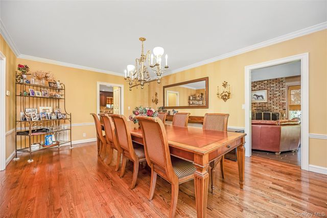 122 Woodmere Boulevard S, Woodsburgh, NY 11598