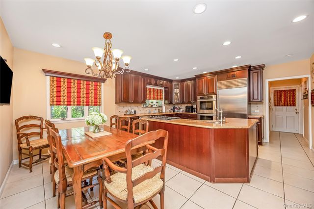 122 Woodmere Boulevard S, Woodsburgh, NY 11598