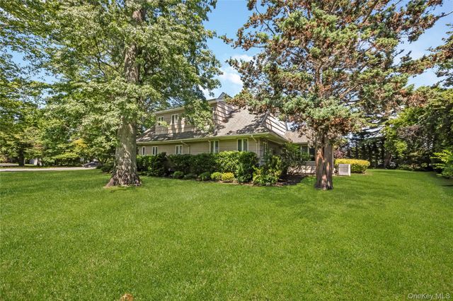 122 Woodmere Boulevard S, Woodsburgh, NY 11598