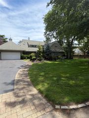 122 Woodmere Boulevard S, Woodsburgh, NY 11598