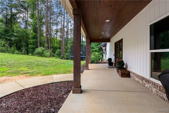 11366 Joe Namath, Northport, AL 35475