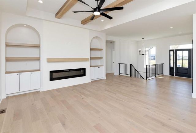 17227 Northview Drive, Urbandale, IA 50323