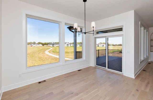 17227 Northview Drive, Urbandale, IA 50323