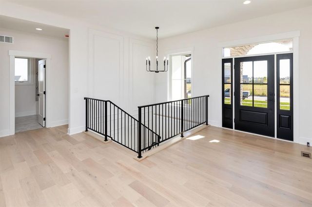 17227 Northview Drive, Urbandale, IA 50323