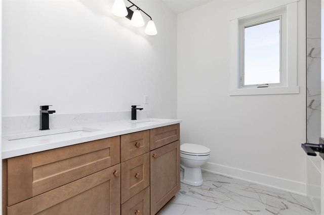 17227 Northview Drive, Urbandale, IA 50323