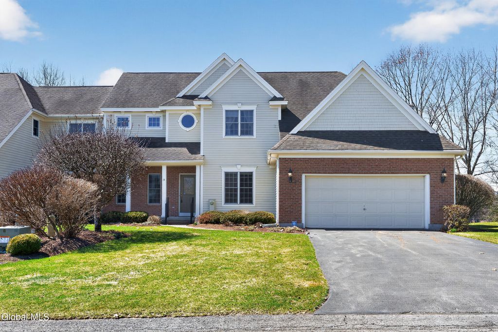 15 Overlook Drive, Queensbury, NY 12804
