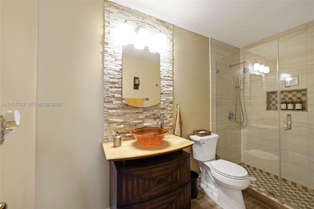 8507 NW 54th Ct, Lauderhill, FL 33351