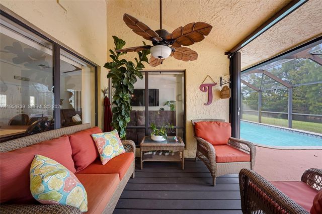 8507 NW 54th Ct, Lauderhill, FL 33351