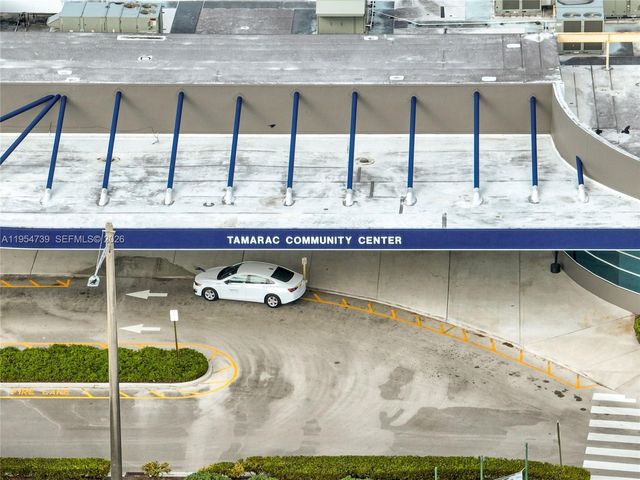 8507 NW 54th Ct, Lauderhill, FL 33351