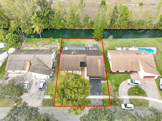 8507 NW 54th Ct, Lauderhill, FL 33351